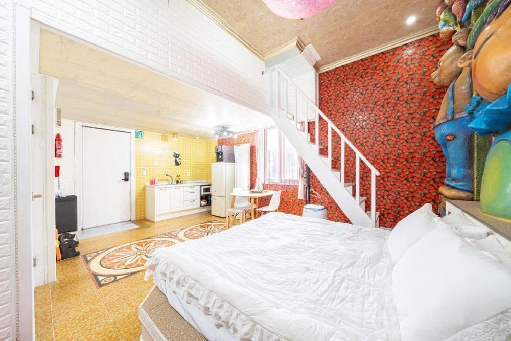 Lala Land Pet Friendly Pension Gyeongju Exterior photo